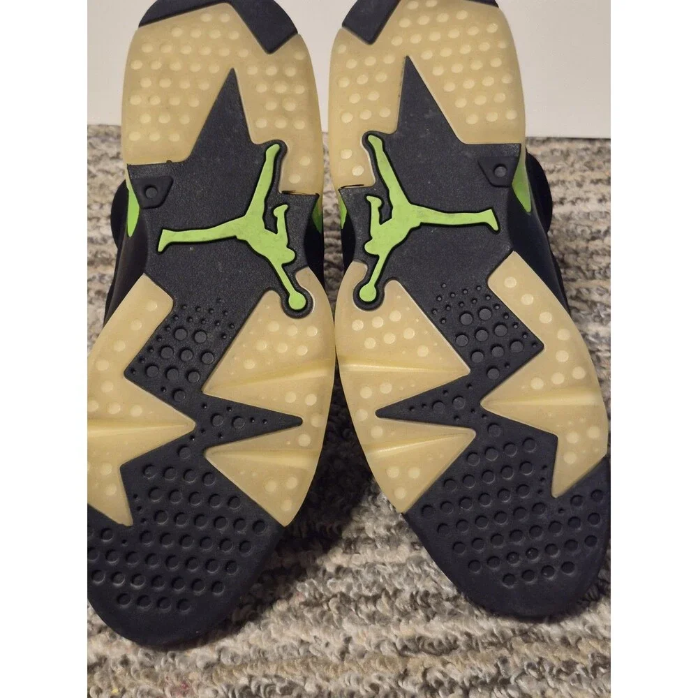 Air Jordan 6  size 11 Retro Electric Green Mid Top Sneaker CT8529-003 2021